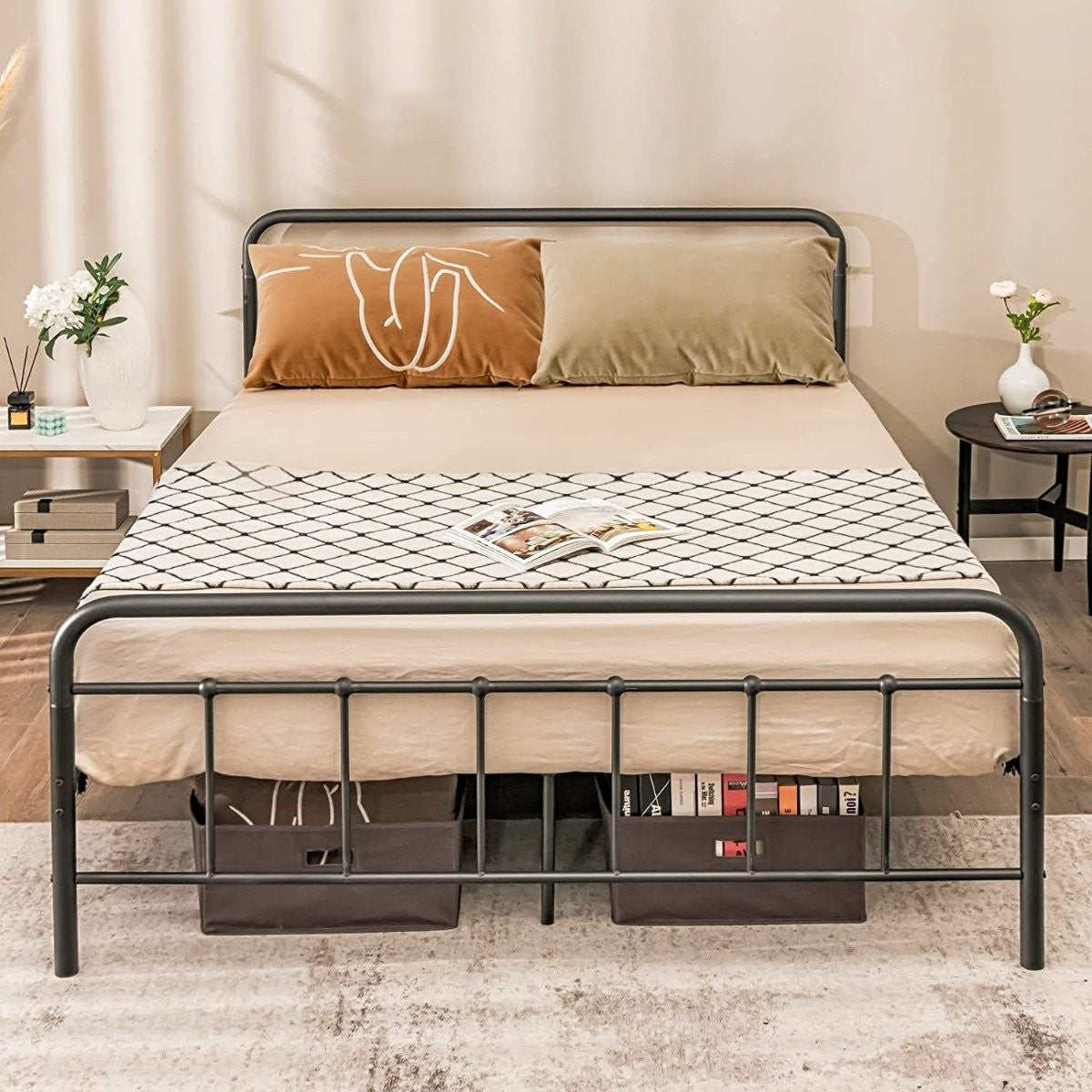 Metal Platform Bed Modern Bed Frame with Headboard and Footboard 208 x 164 x 102 cm Black