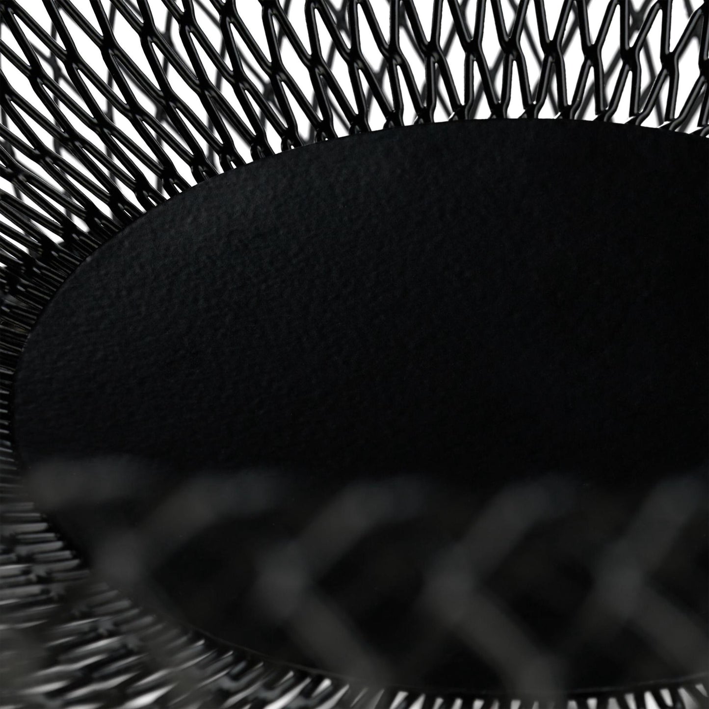 Metal fruit bowl with double walls