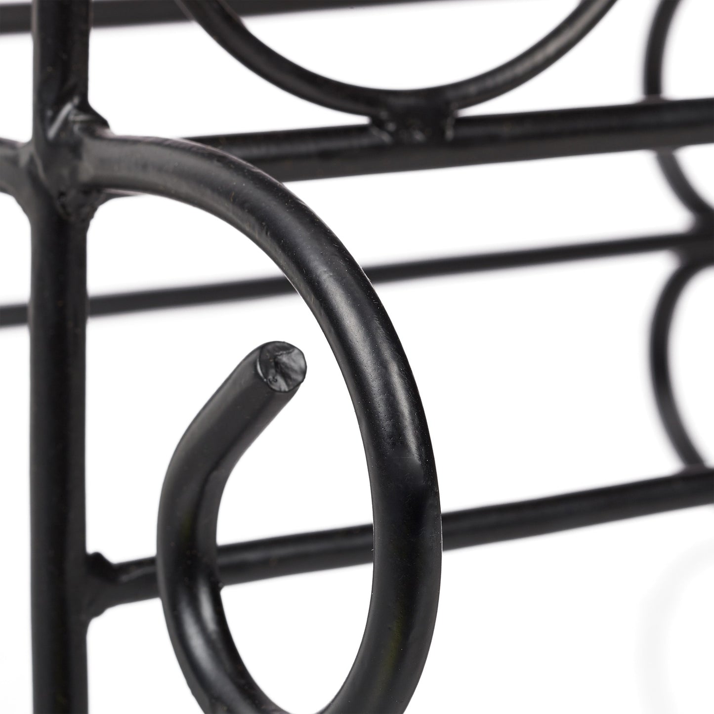Metal wine rack for 12 bottles