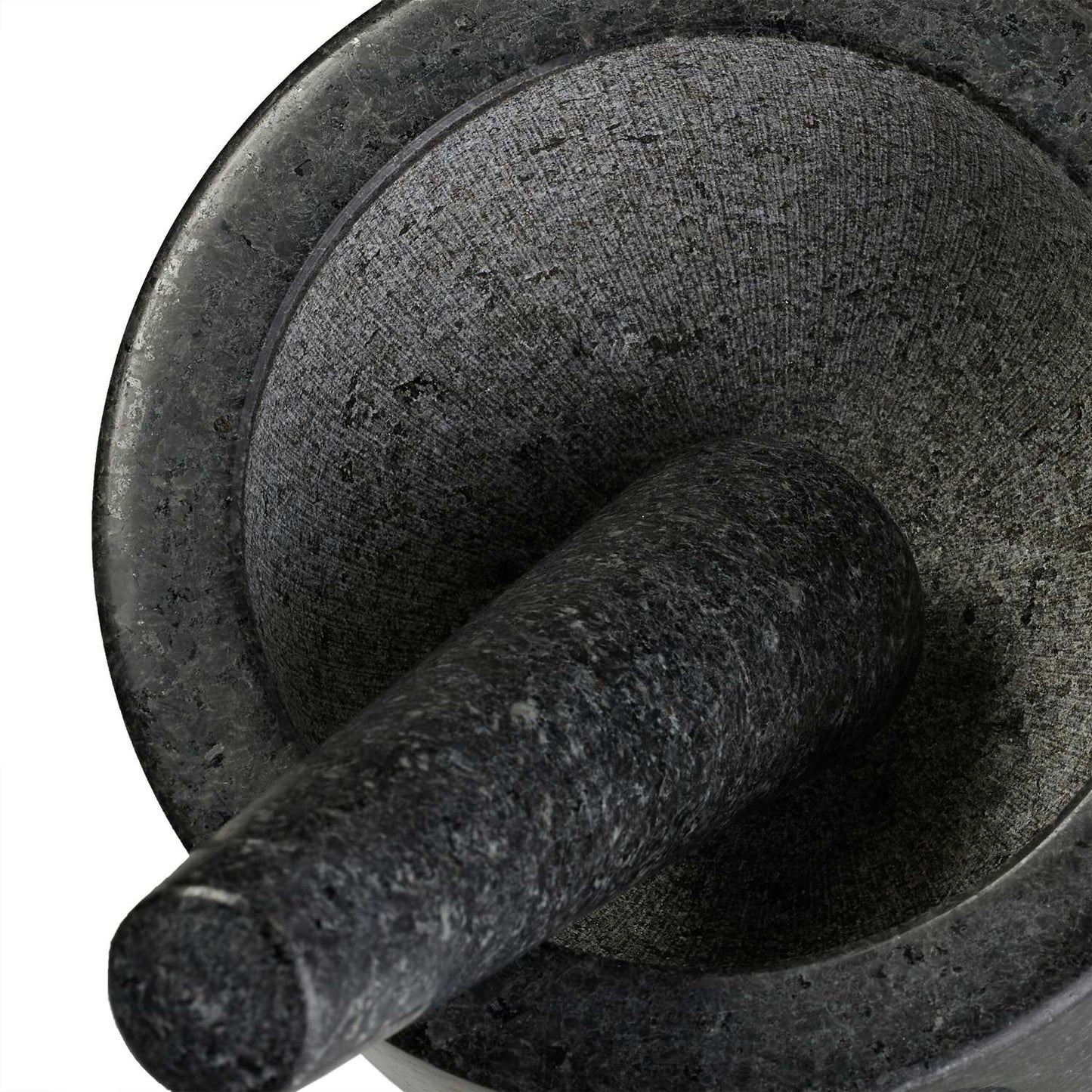 Mortar with impact and wooden underlay