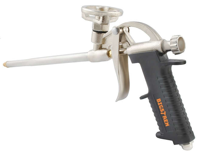 Mounting foam gun