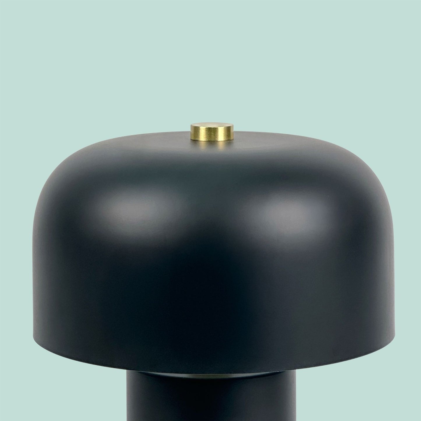 Mushroom Table Lamp – Minimalist Design, Gold Accent