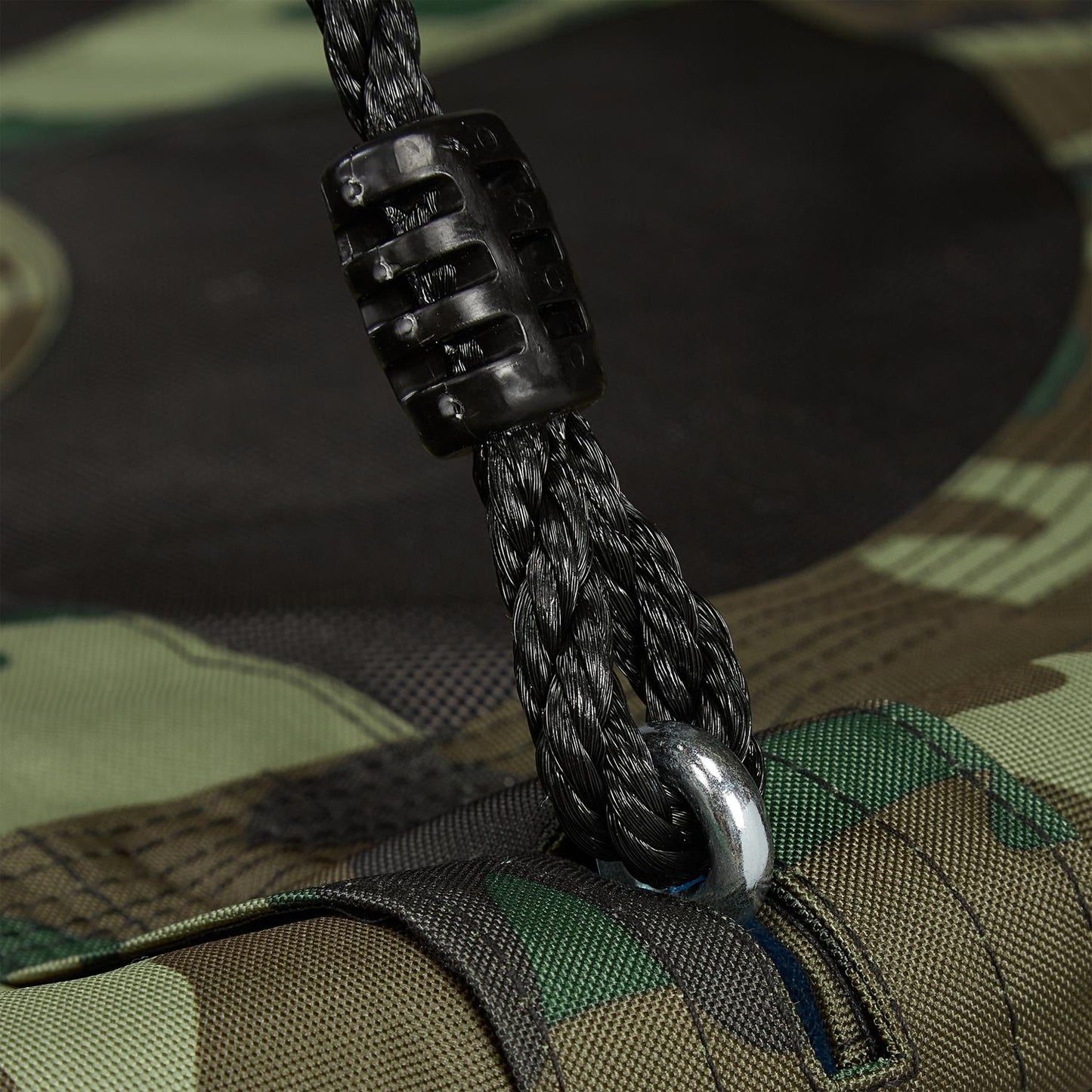 Nest Swing Camouflage