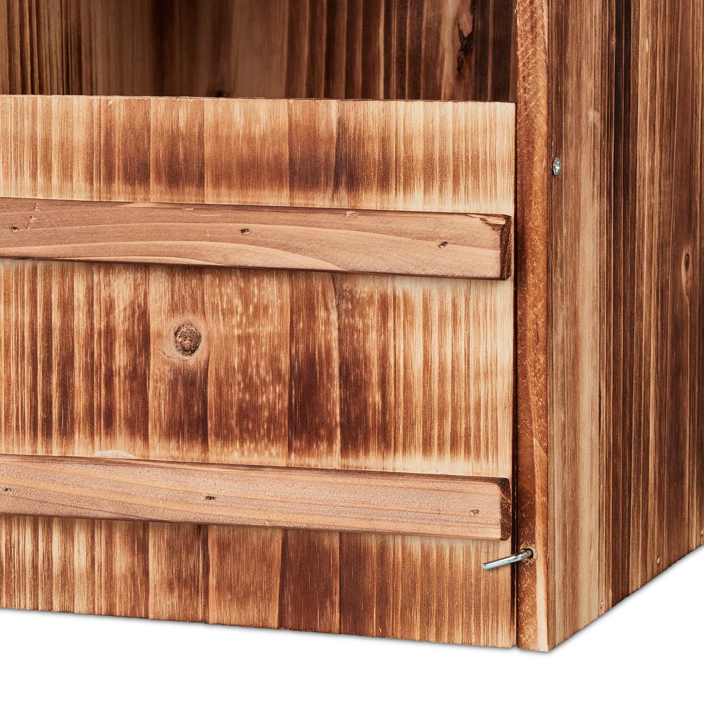 Nesting box for birds that nest in semi-cavities