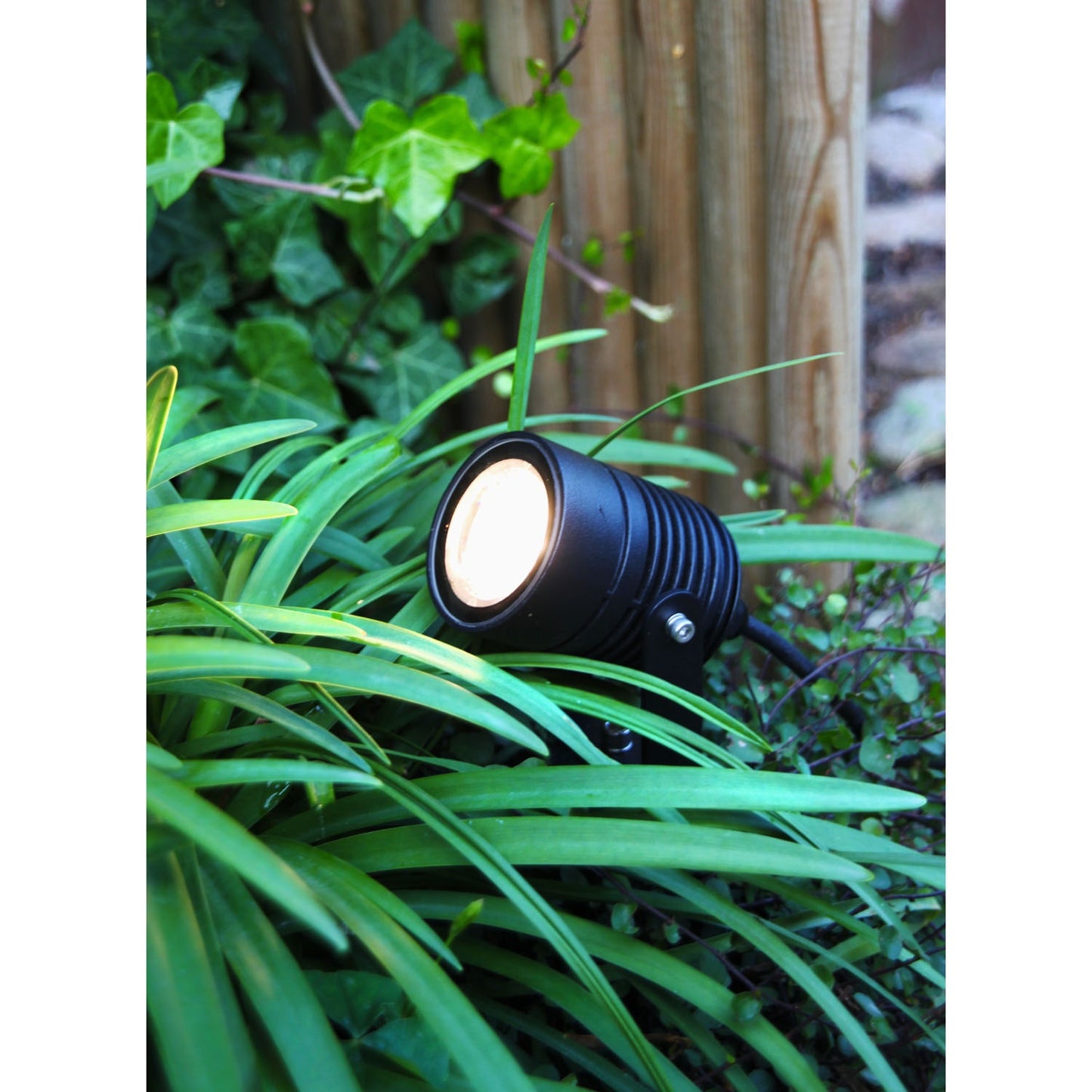 Nova Garden spot Warm to cold light Sv