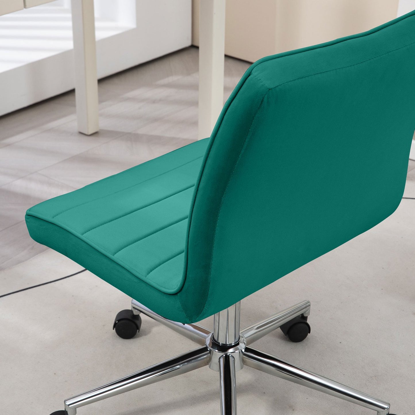 Adjustable velvet green office chair - no armrest, 120 kg capacity