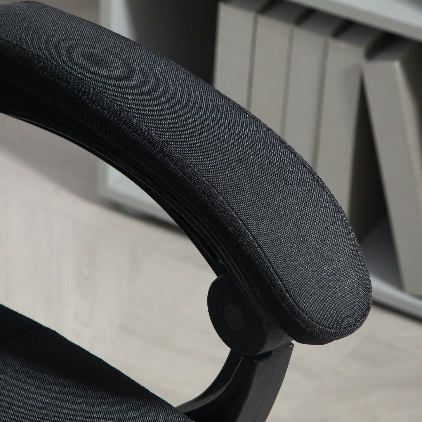 Office Chair with Footrest, Ergonomic Swivel Chair, Black
