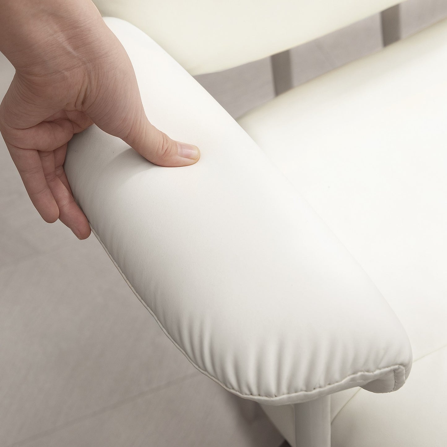 White office chair in synthetic leather, adjustable, tilt function