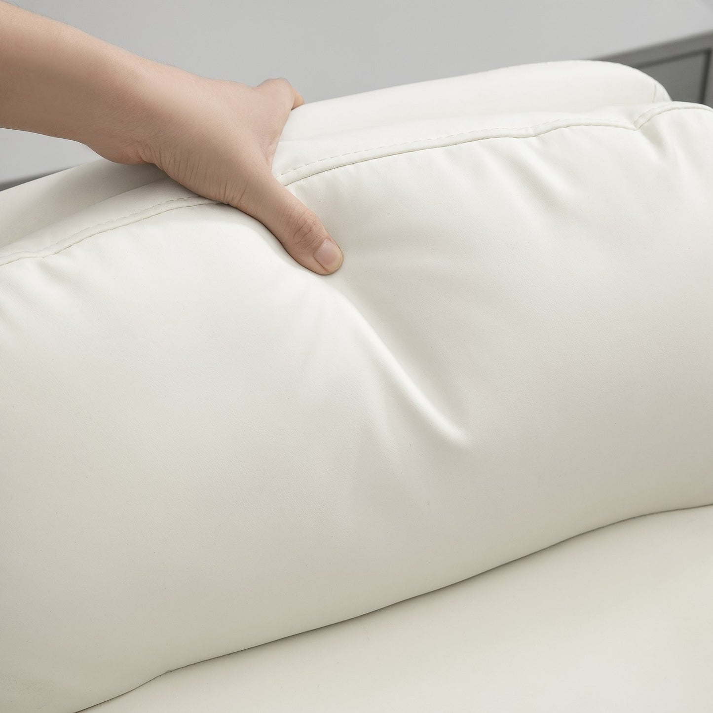 White office chair in synthetic leather, adjustable, tilt function