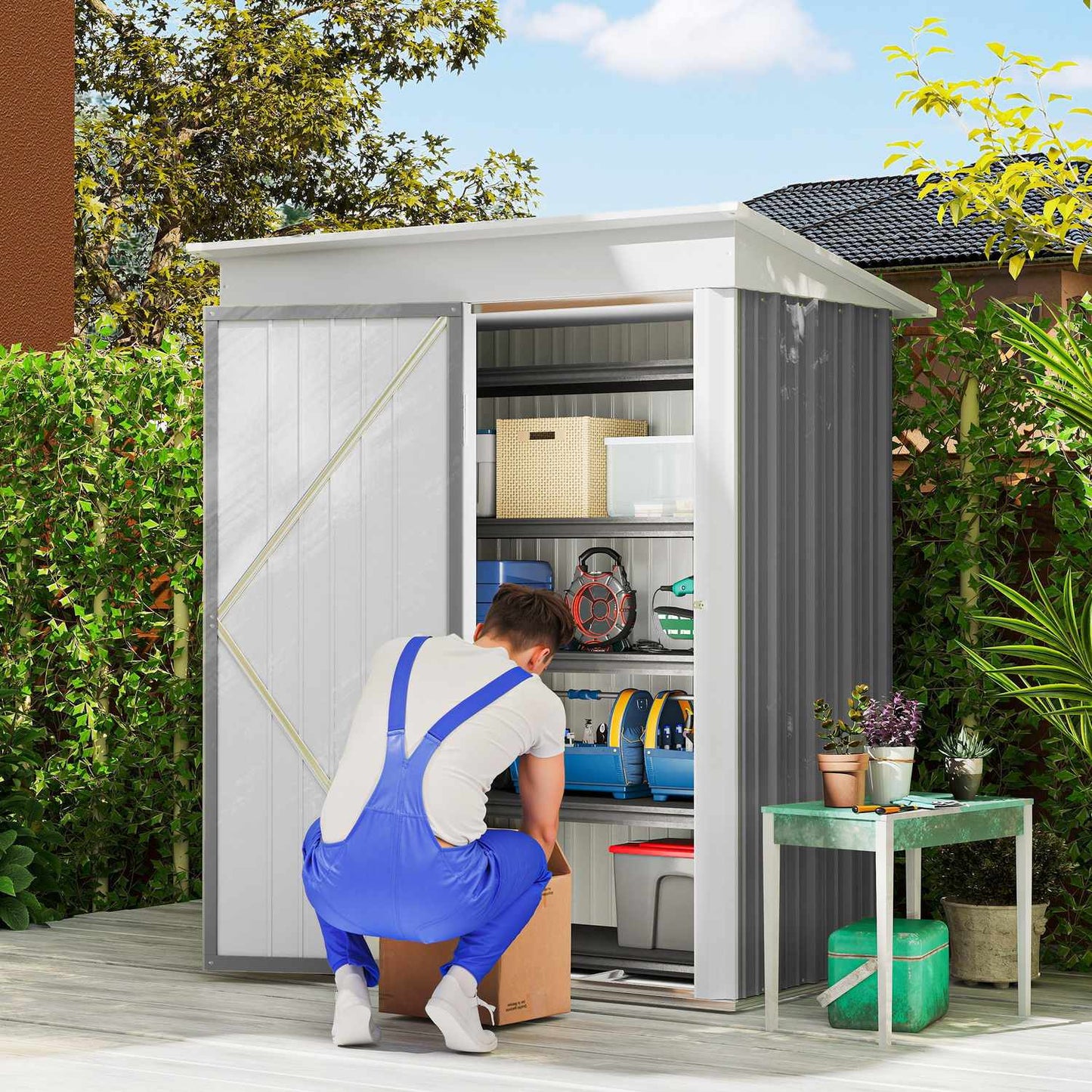 Outdoor Metal Garden Shed, Adjustable Shelves, Lockable Door