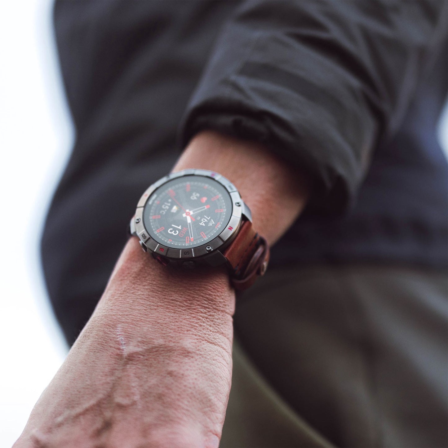 Outdoor Sports Watch, Titanium, AMOLED Sapphire Display