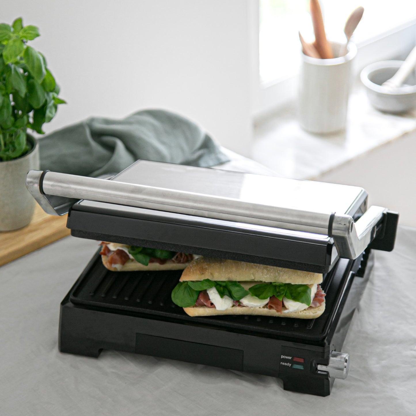 Paninigrill Pro 2in1 with Table Grill 2000W PG300 Stainless