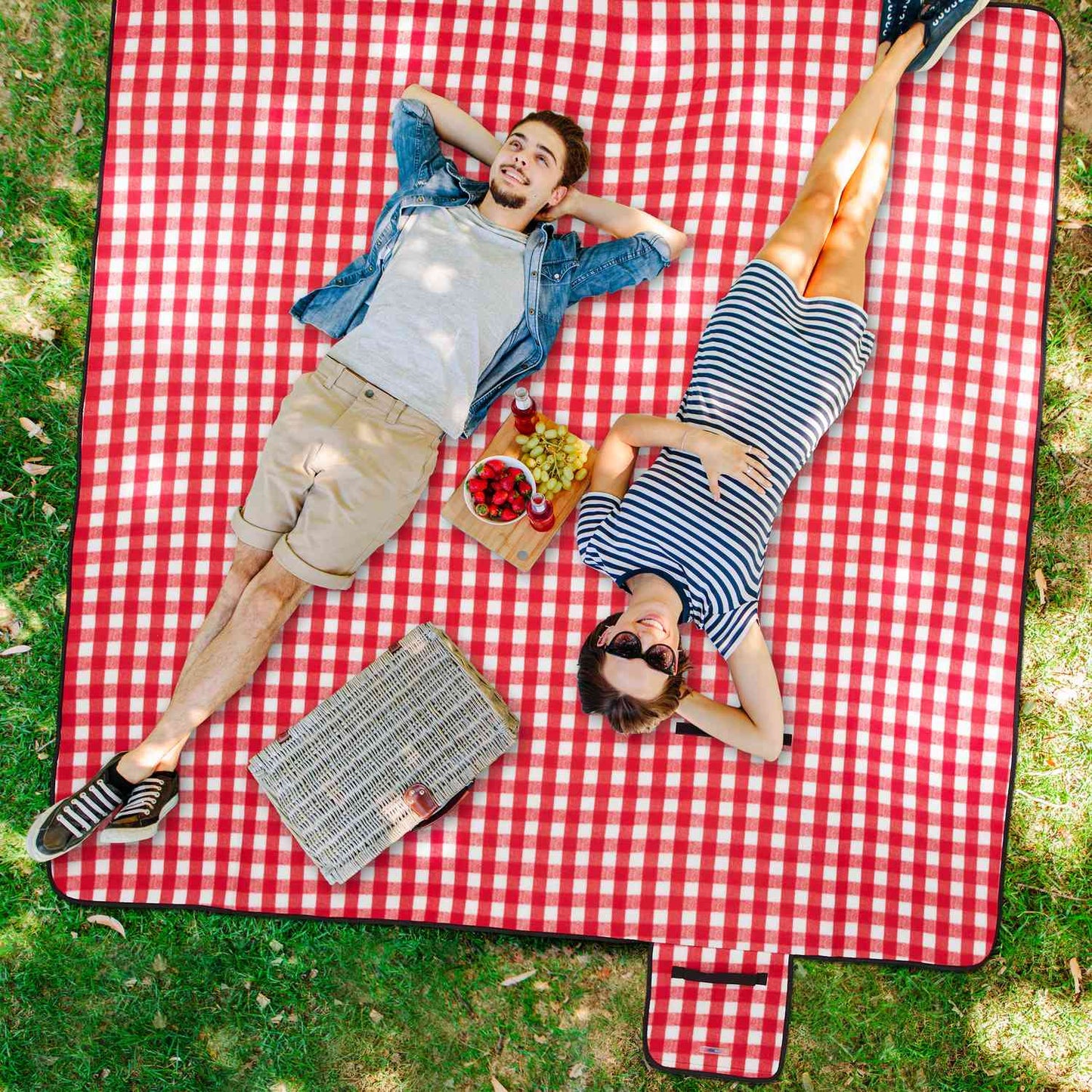 Picnic blanket 200 x 200 cm checkered