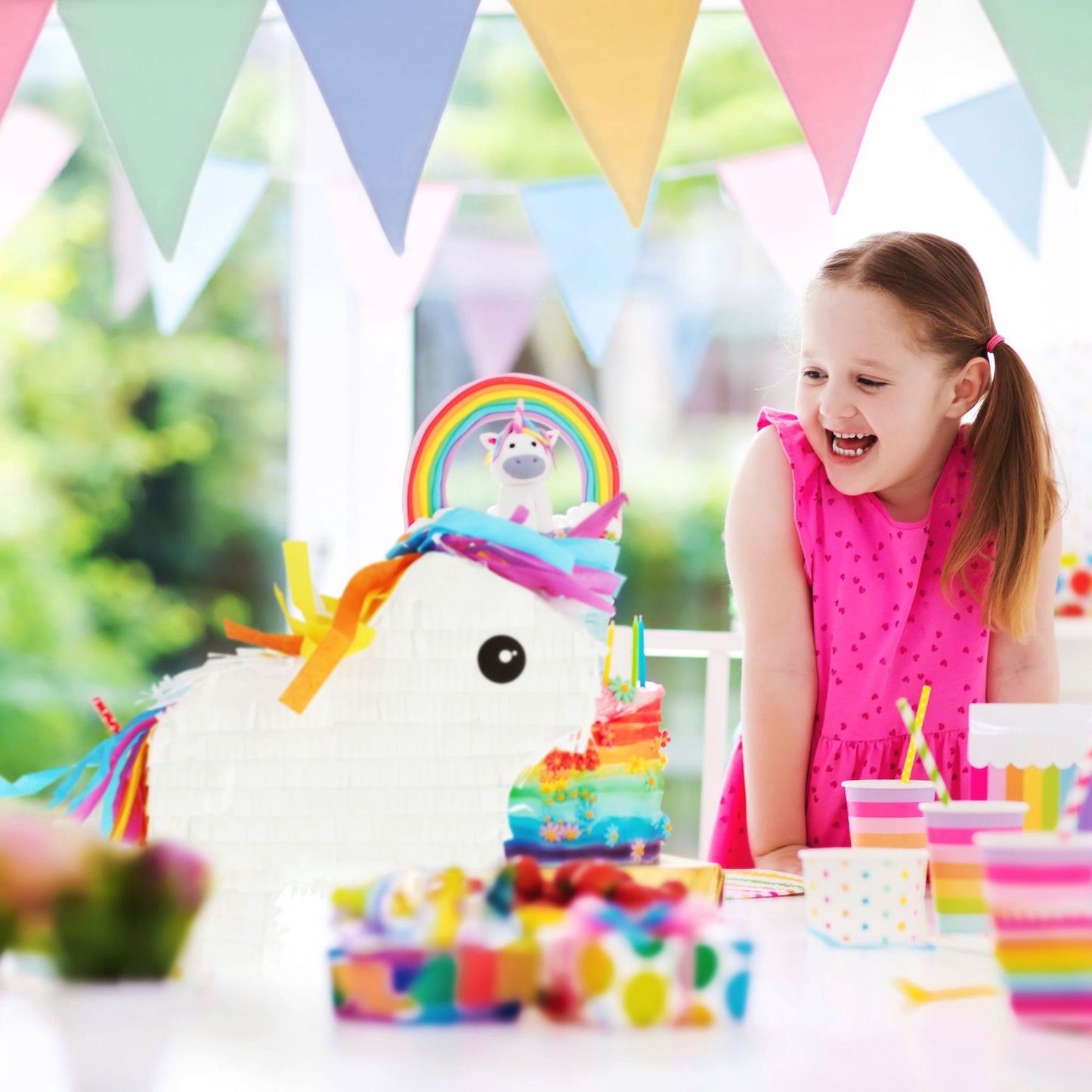 Pinata unicorn