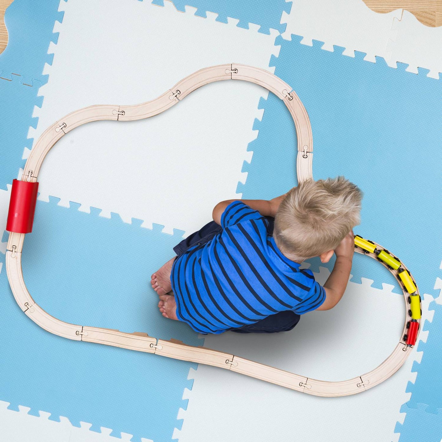 Play mat with border