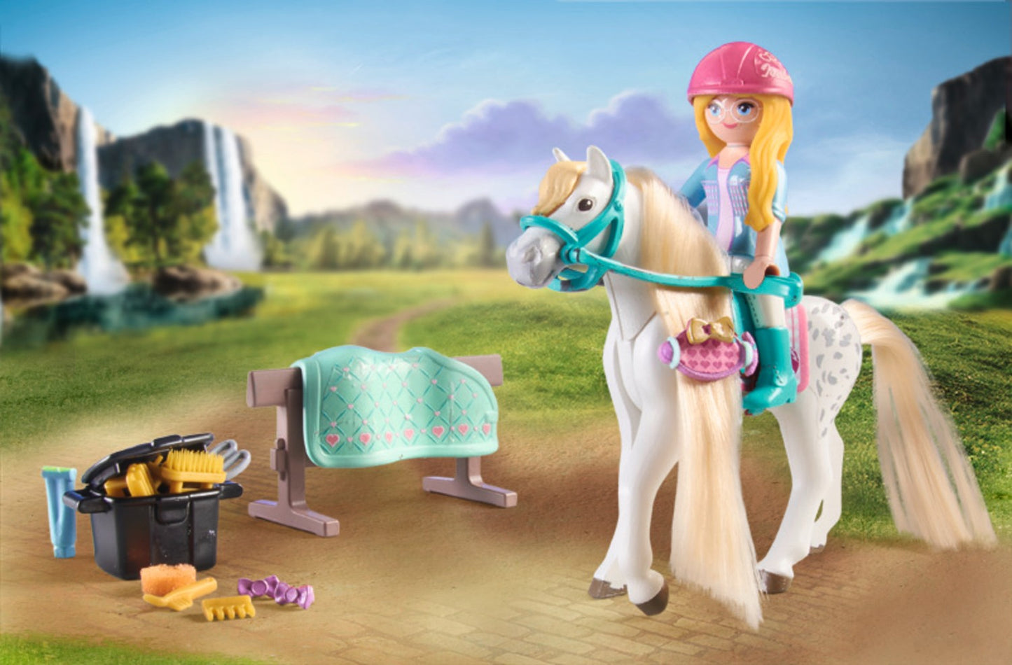 Playmobil World Of Horses Washing Station With Isabella And Lioness 71354