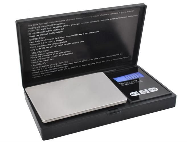 Pocket scale 200 x 0.01g with a flap