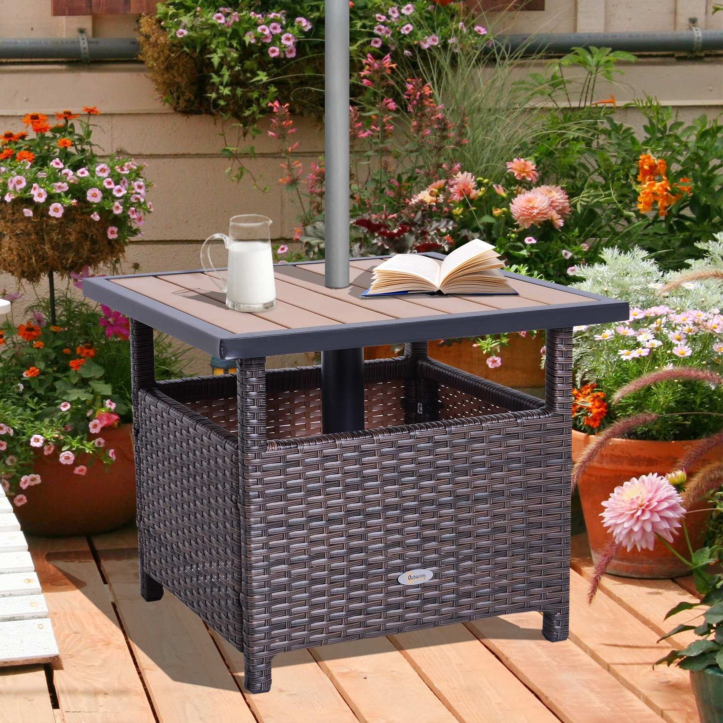 Brown patio table in poly rattan with umbrella stand, 55.5 cm