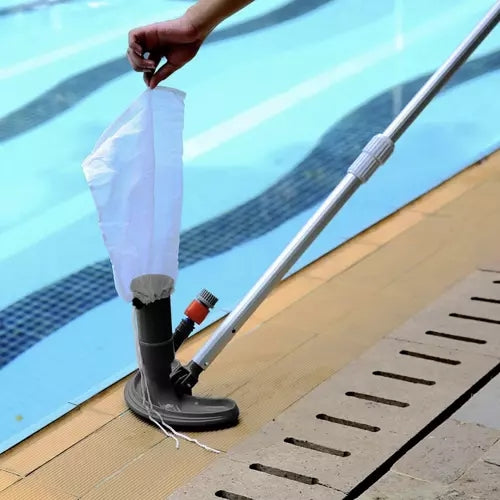 Pool floor cleaner