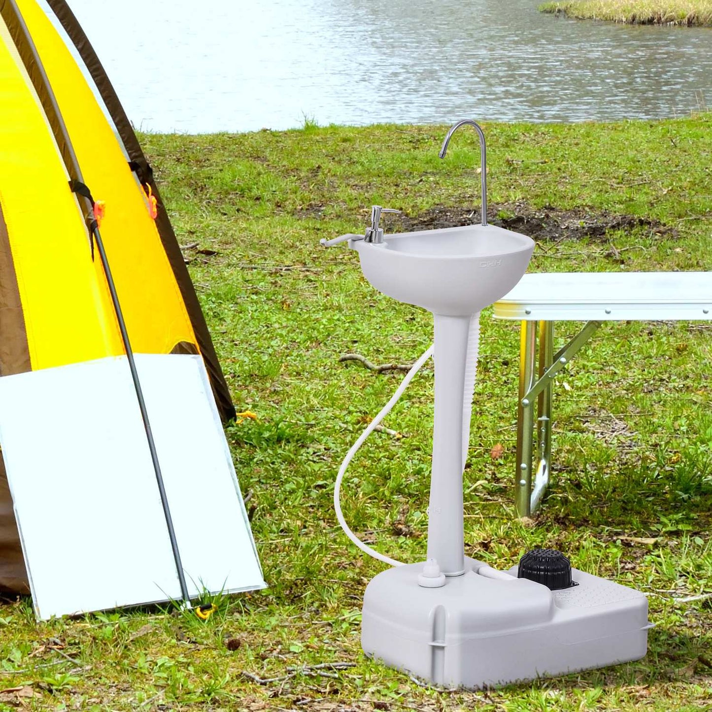 Portable outdoor camping sink with towel rack, 17L tank