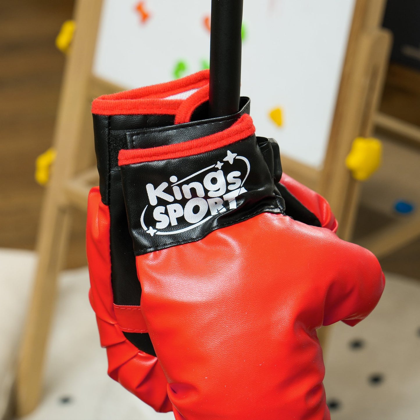 Adjustable children's boxing set with gloves, 122.5-147 cm