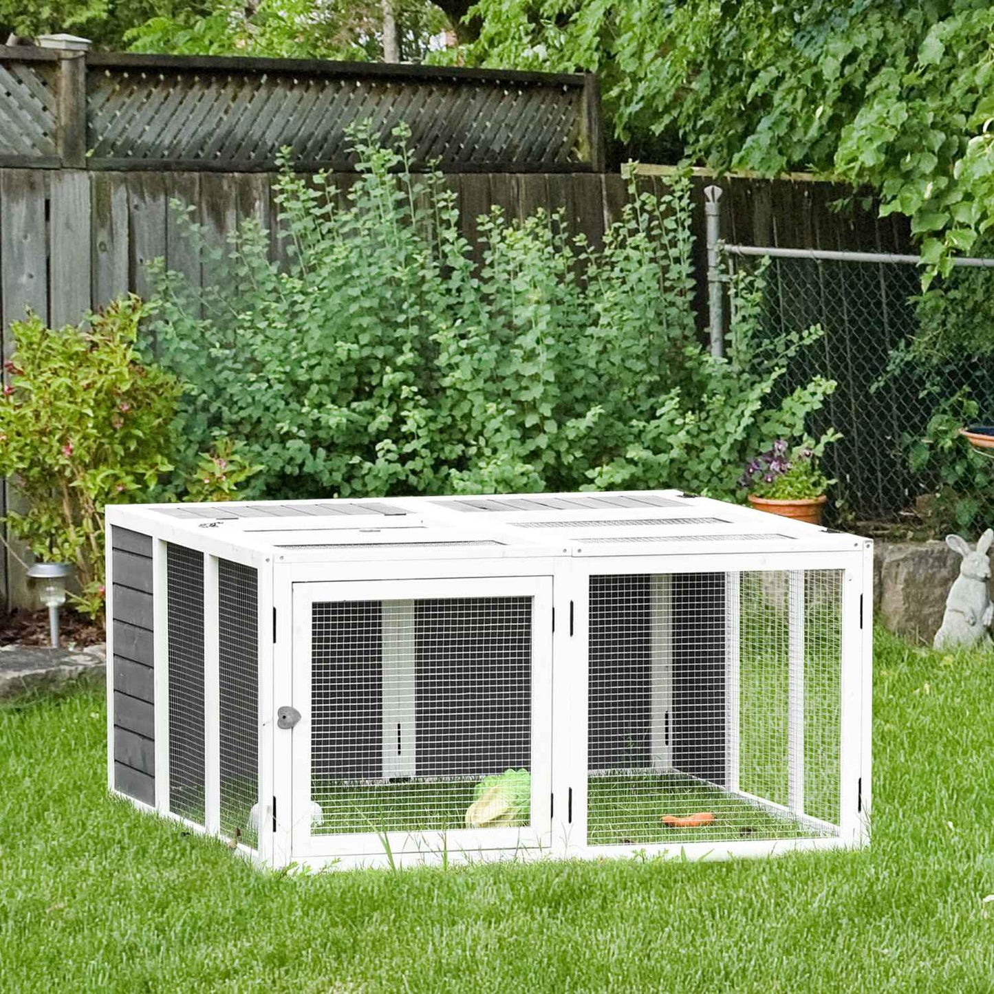 Rabbit hutch with cover, hinged roof, spruce wood