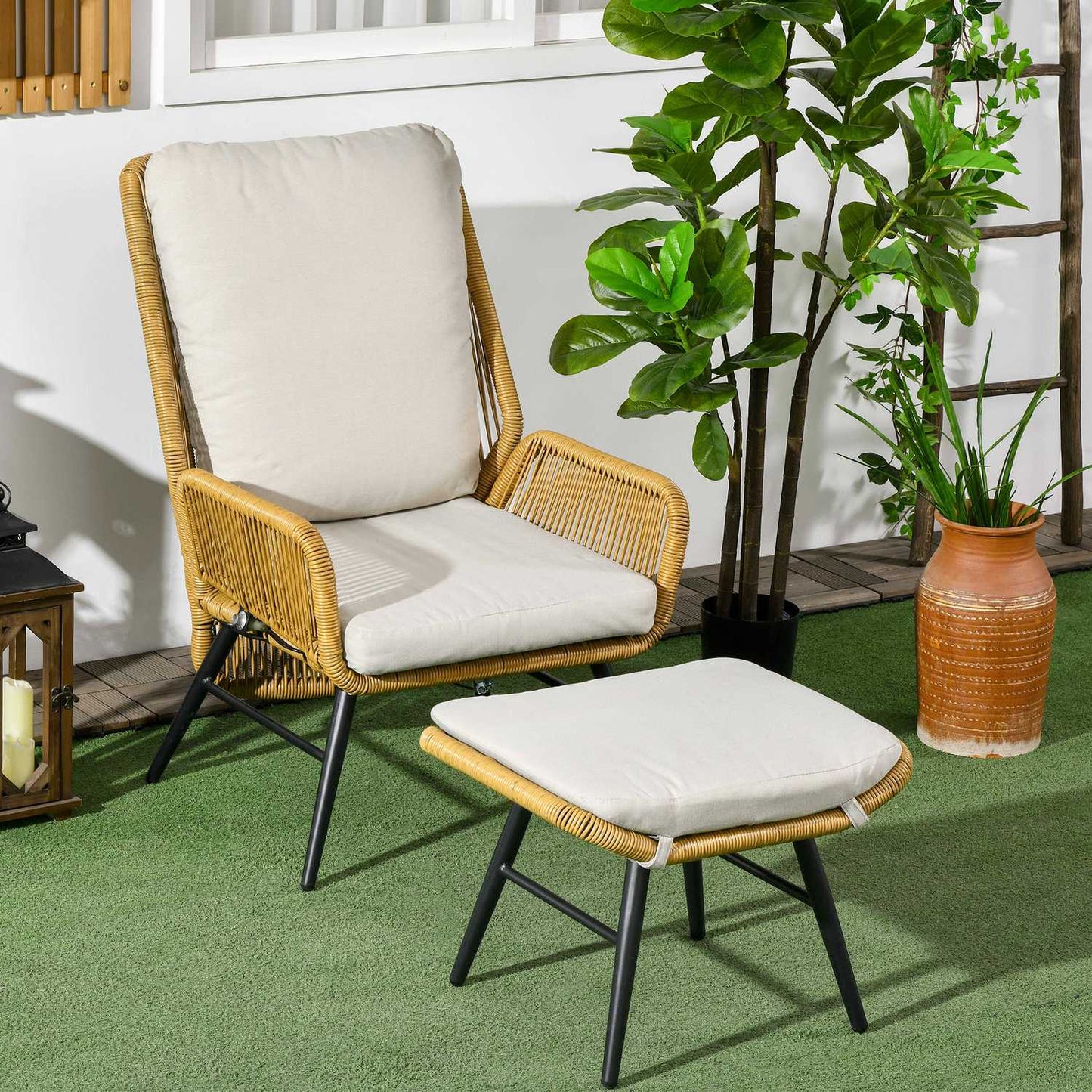Adjustable Rattan Relax Chair with cushion - outdoor use