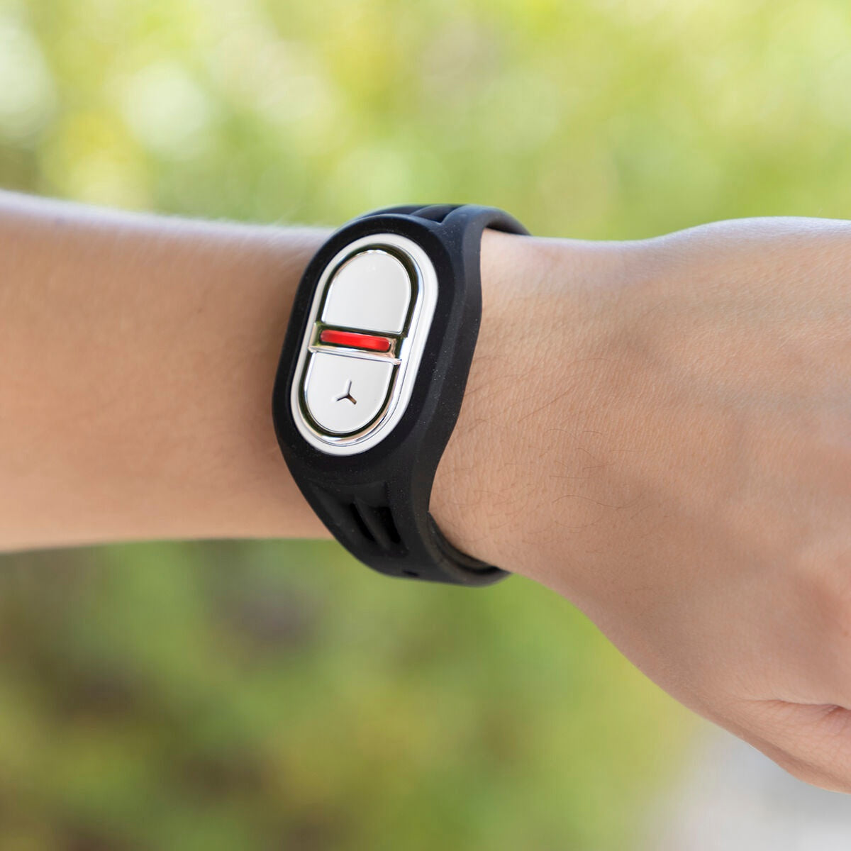 Rechargeable Mosquito-repellent Bracelet using Ultrasound Banic InnovaGoods