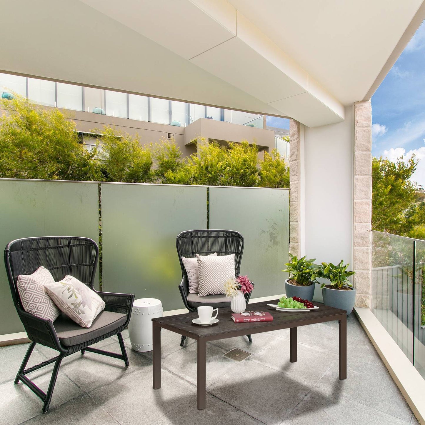 Rectangular garden table
