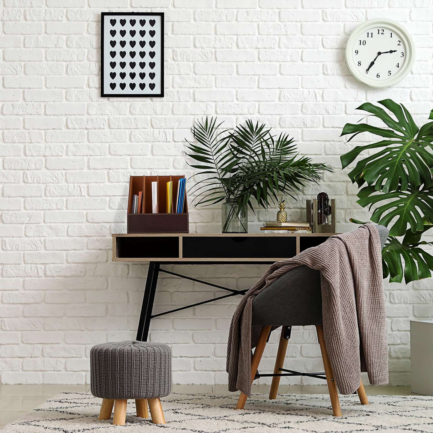 Rectangular storage basket