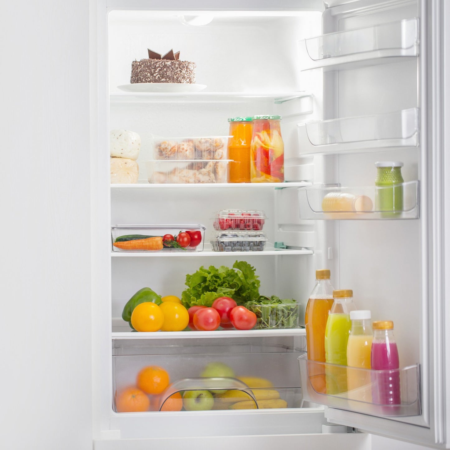 Refrigerator with egg box for 18 eggs