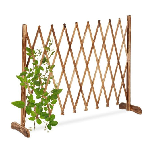 Retractable wooden trellis