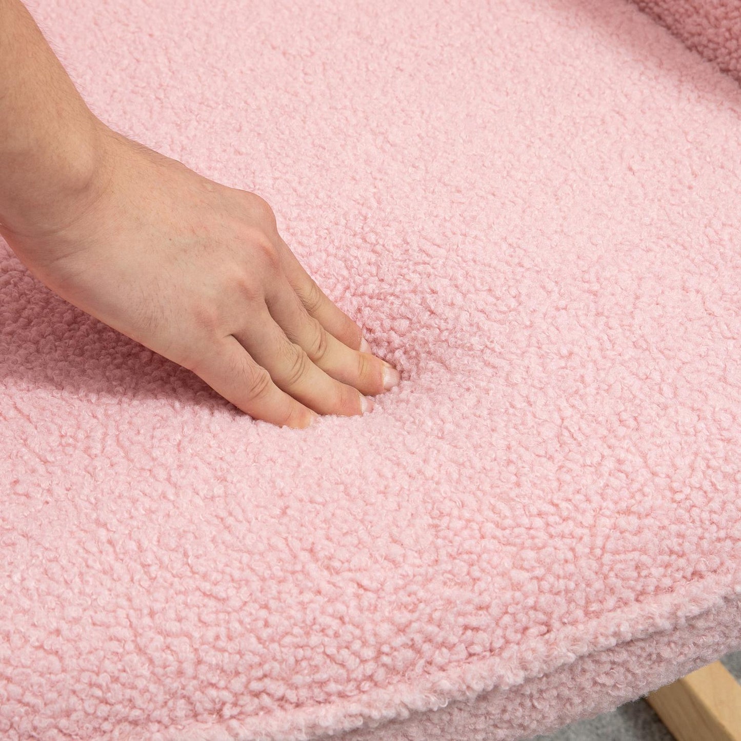 Pink rocking chair imitation lambskin - Holds up to 120 kg