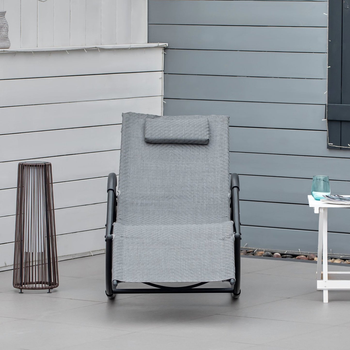 Rocking chair with cushion, gray text line, 160 kg capacity
