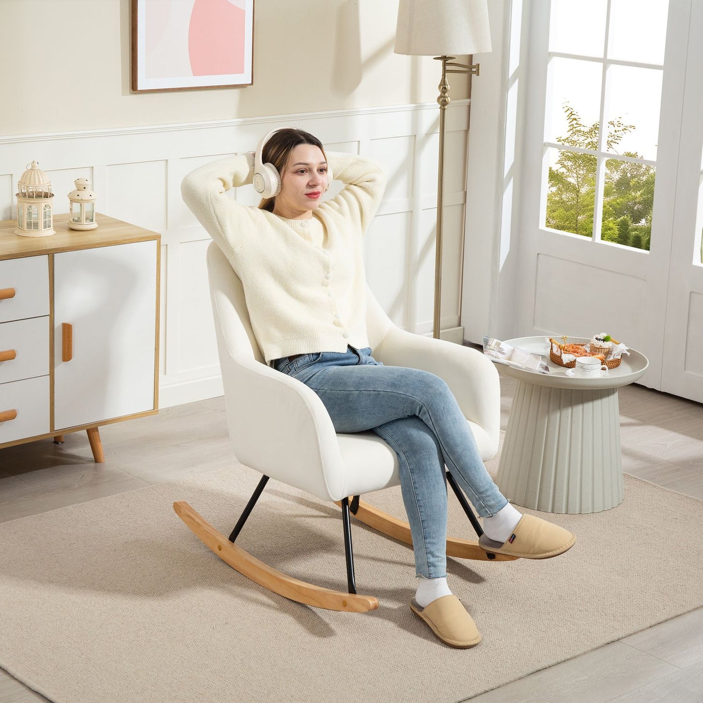Rocking chair in cream white velvet look with armrests