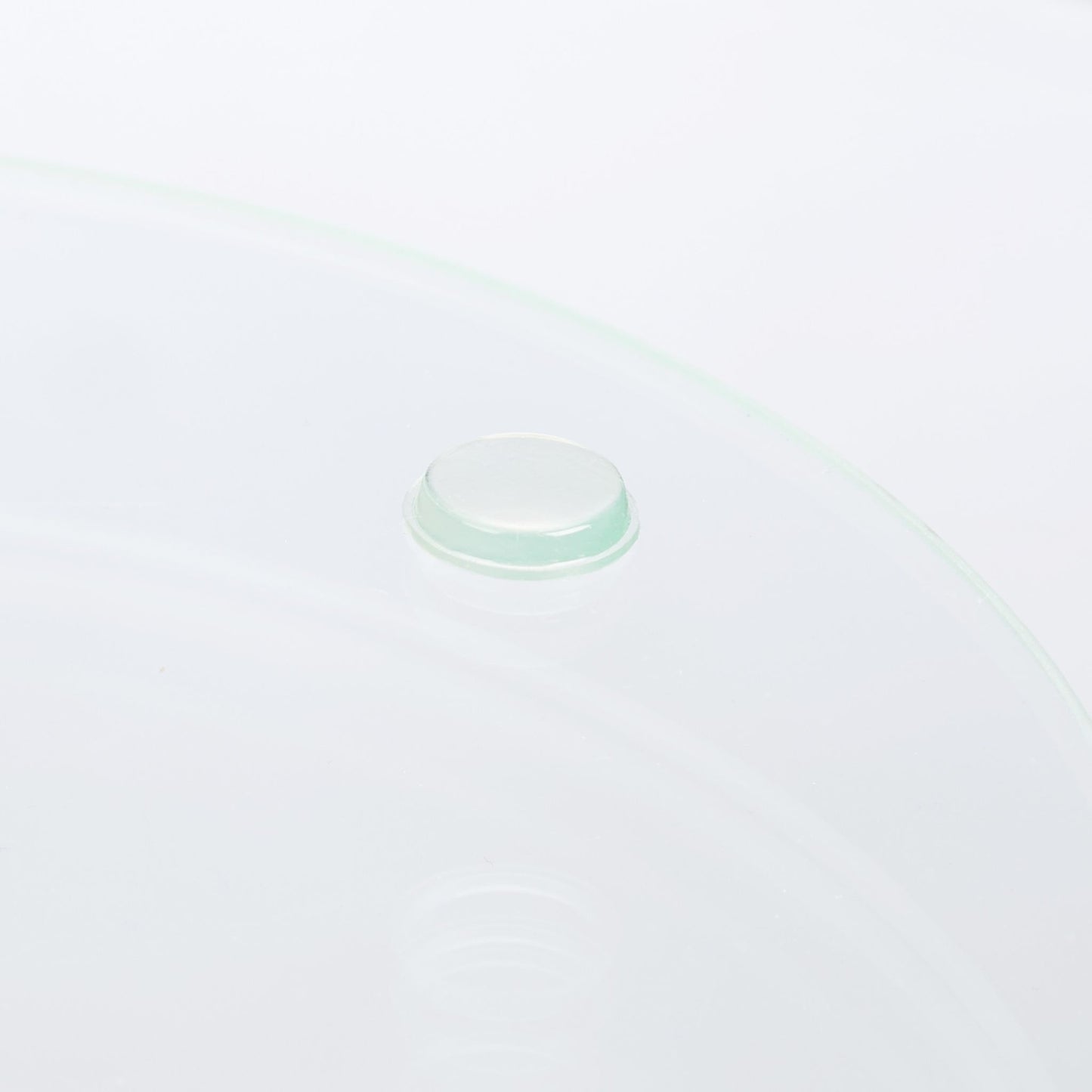 Rotating glass cake plate
