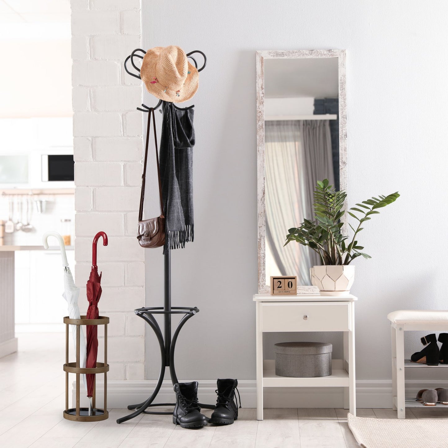 Round Bamboo Umbrella Stand