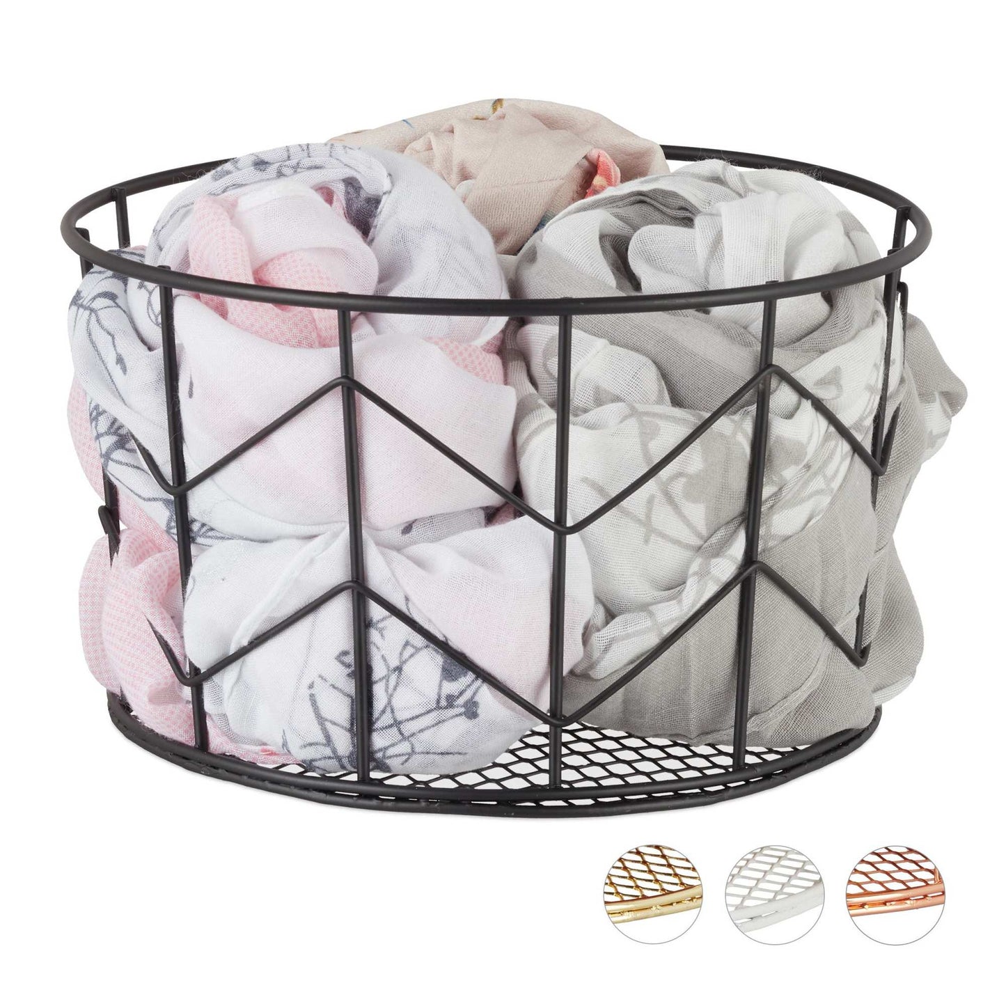 Round basket made of metal wire