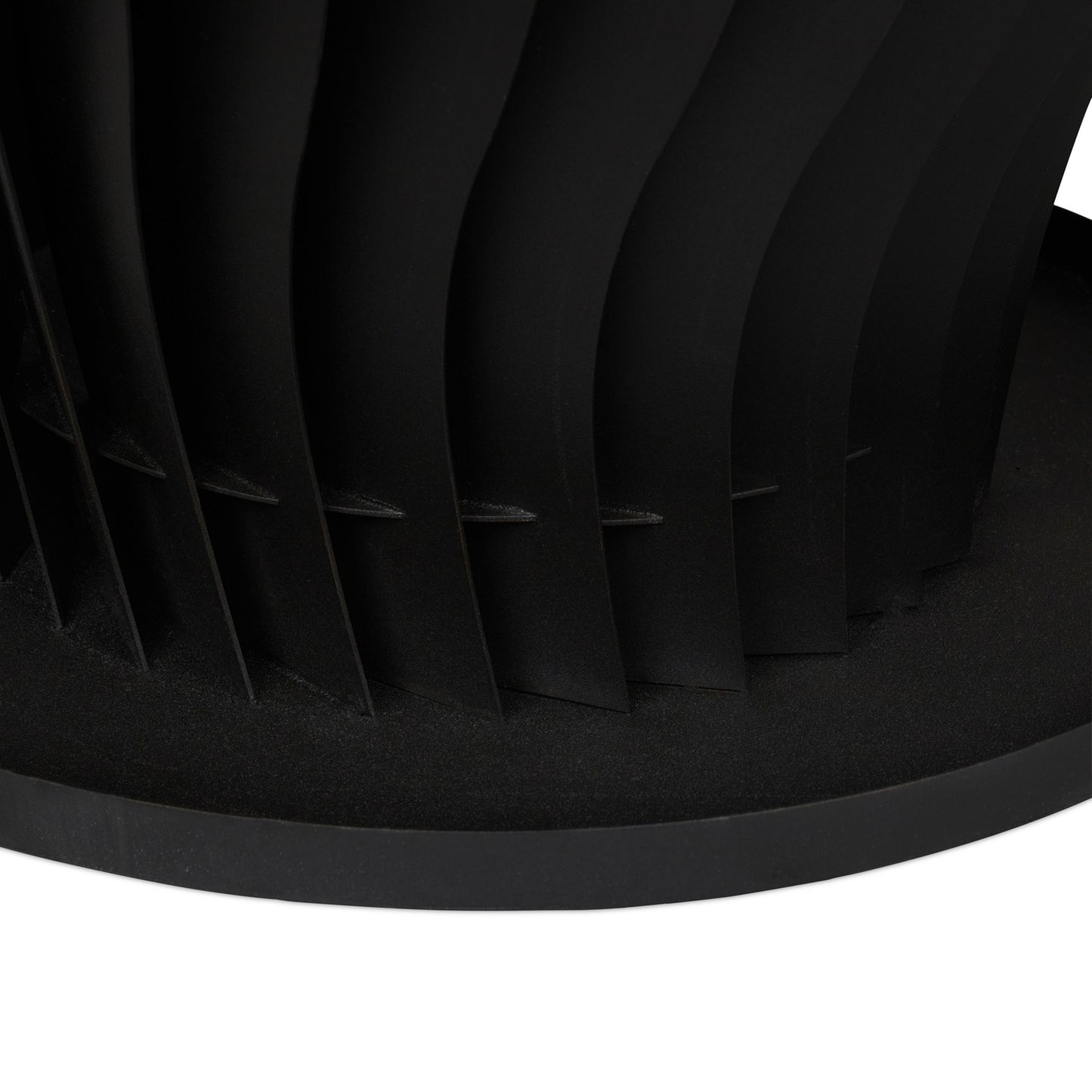 Round fire basket with fire fork