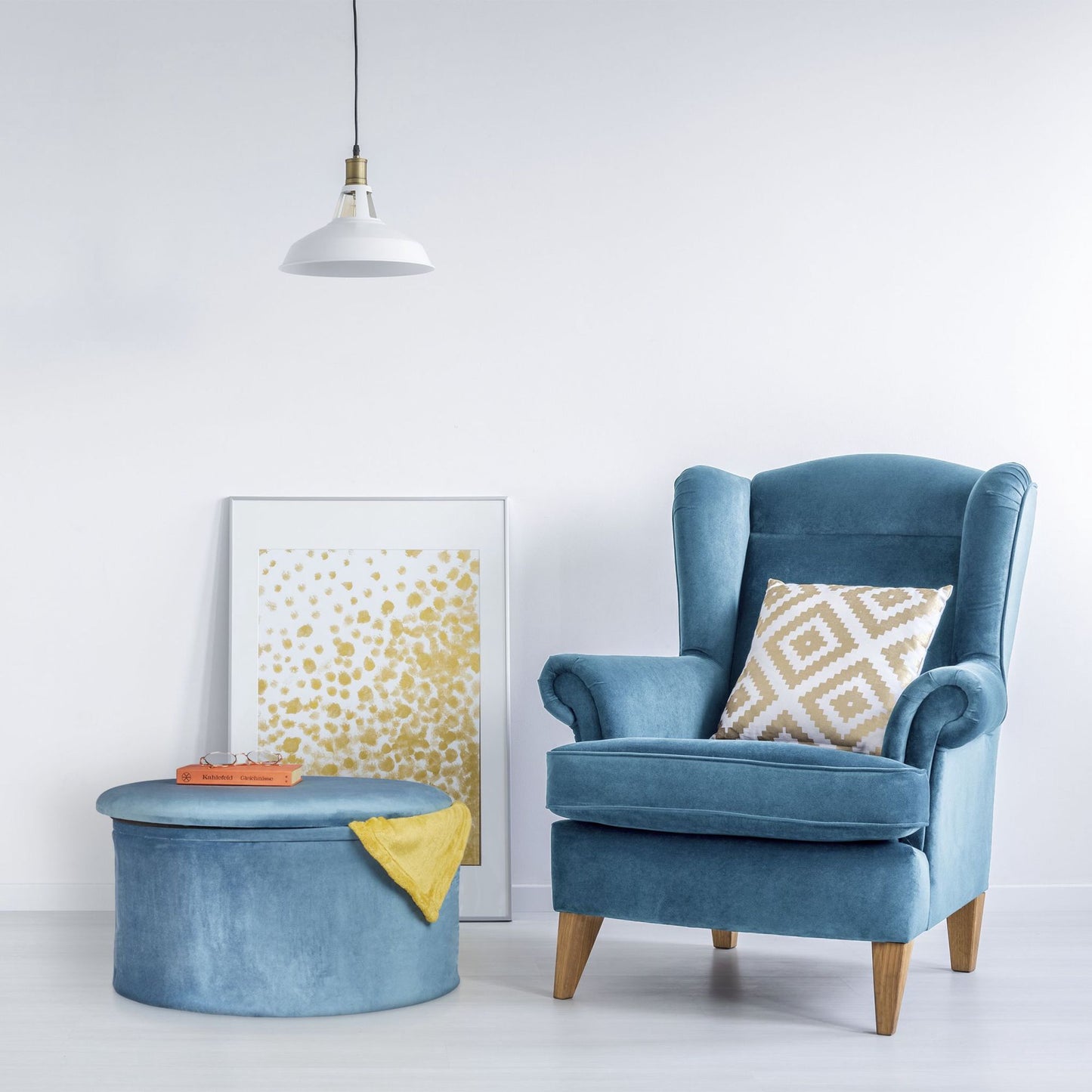 Round stool with storage space