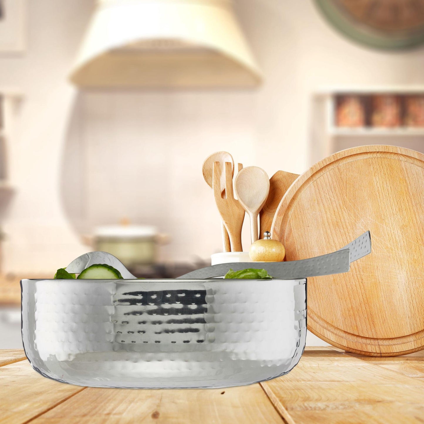 Salad bowl with cutlery