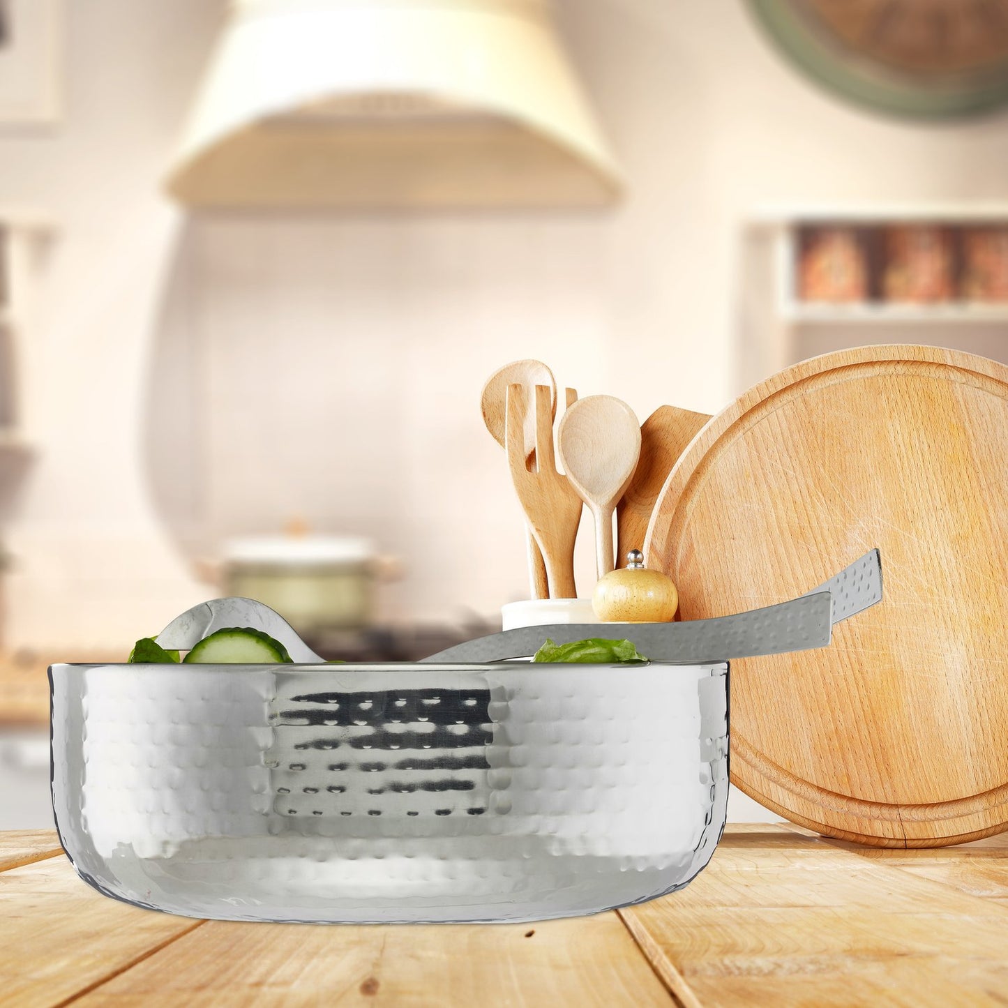 Salad bowl with cutlery