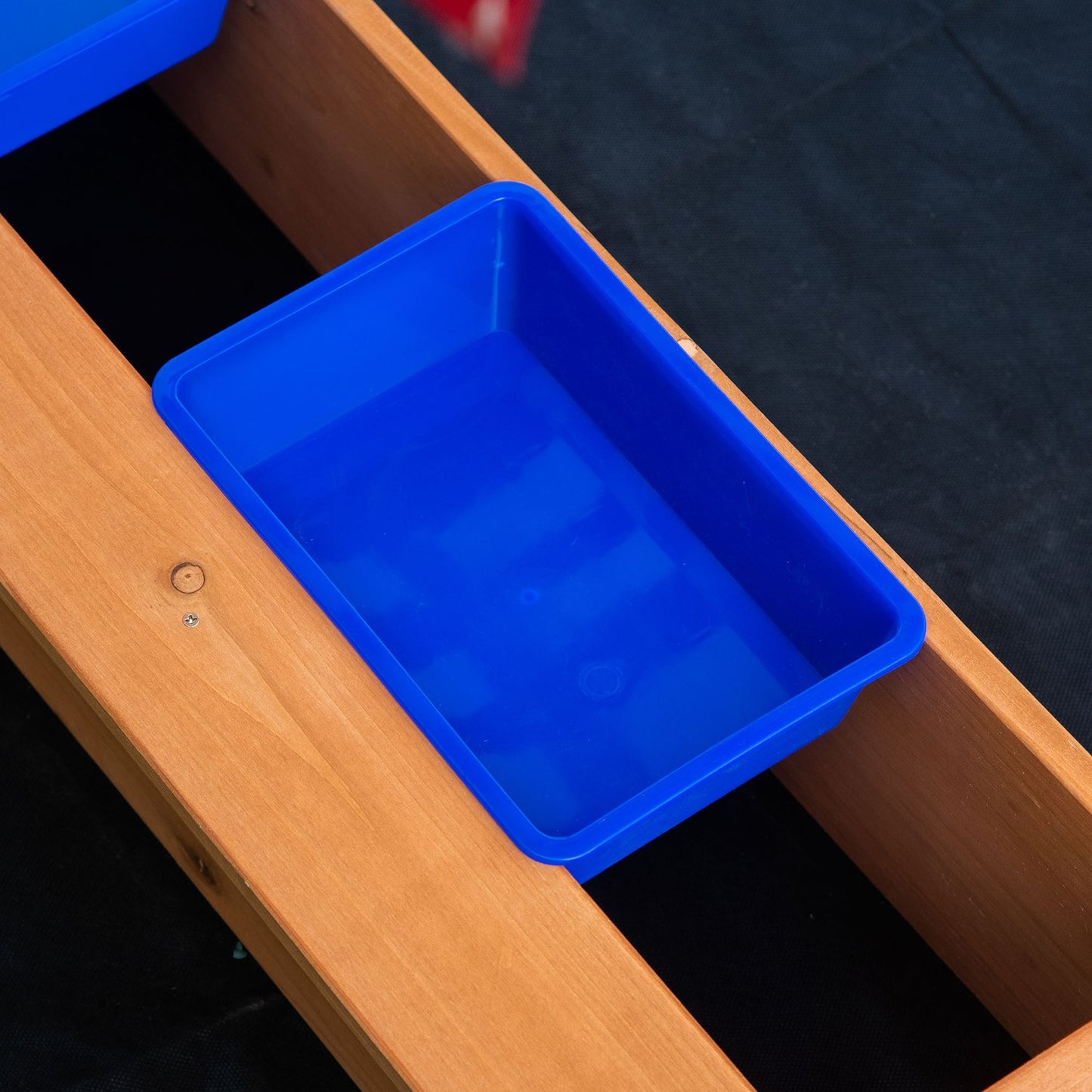 Wooden sandbox with lid and roof for children aged 3-7