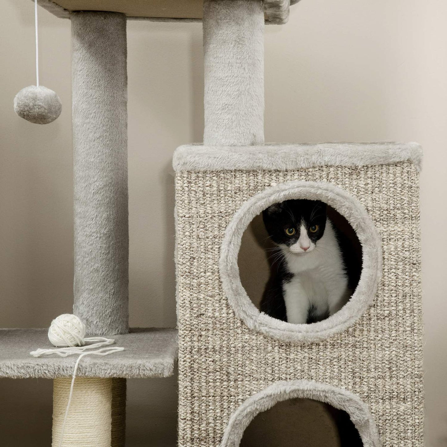 Cat Scratching Tower, light gray - twin caves and sisal posts, 91 cm