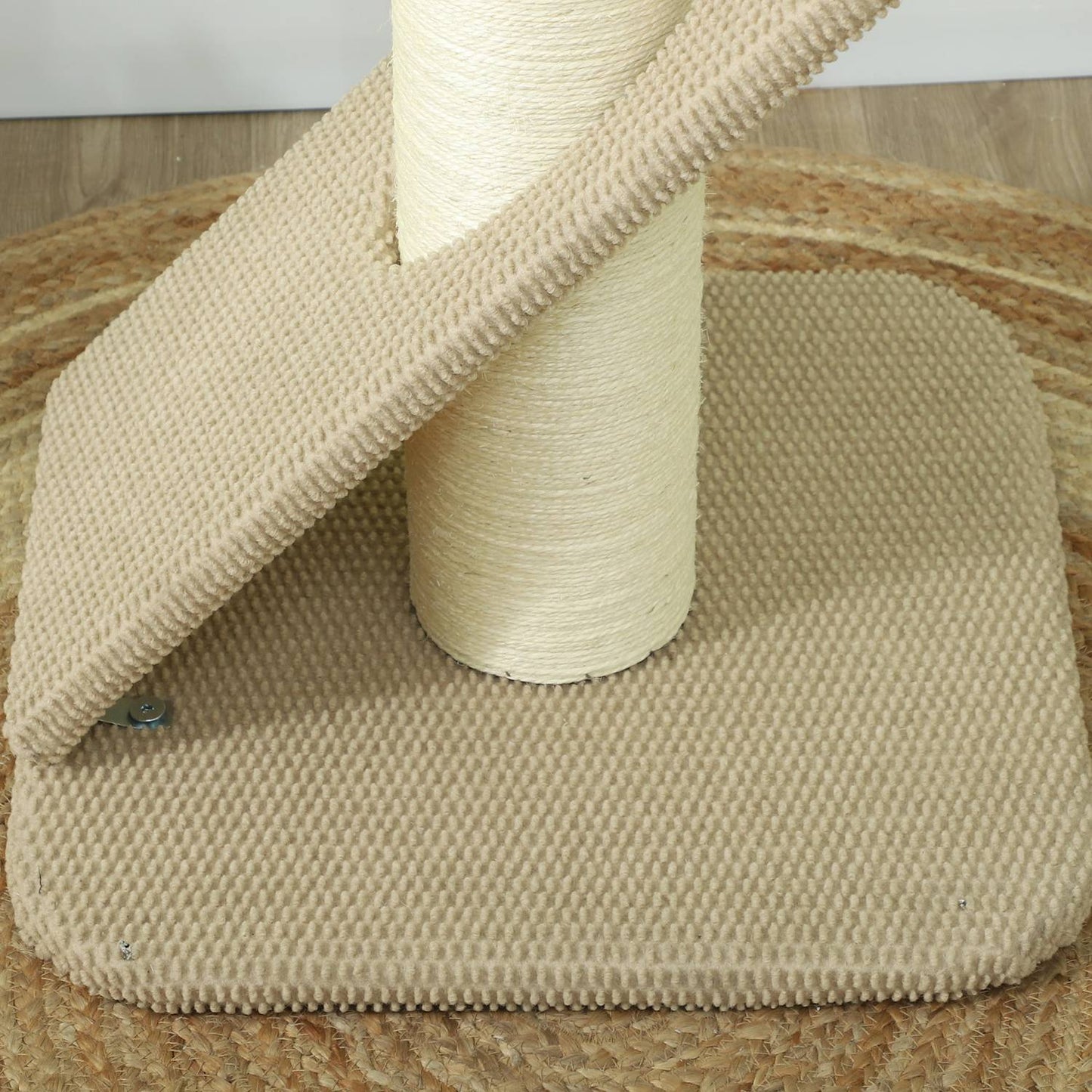 Sisal cat scratching post with play ball, indoors, 84cm