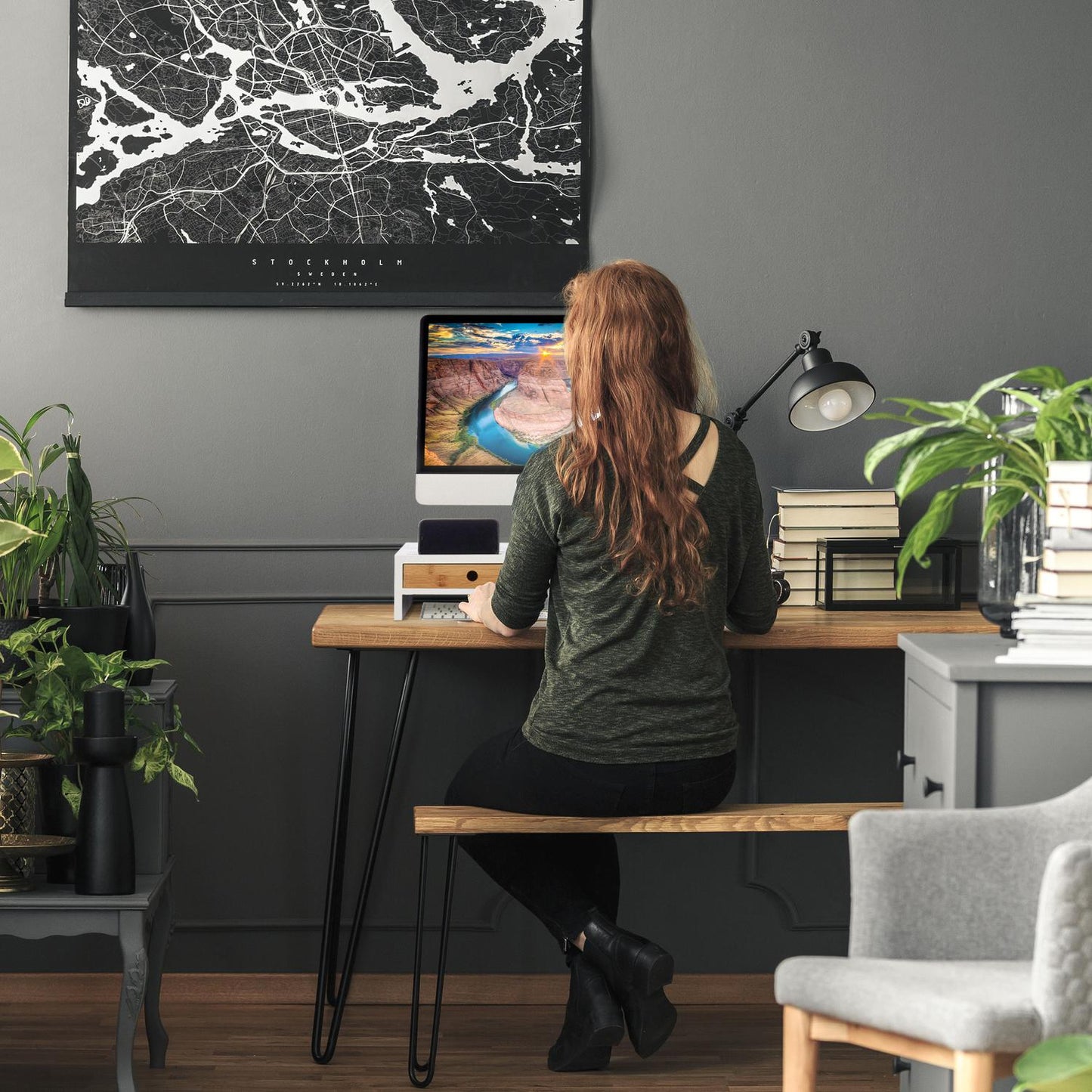 Screen stand with storage