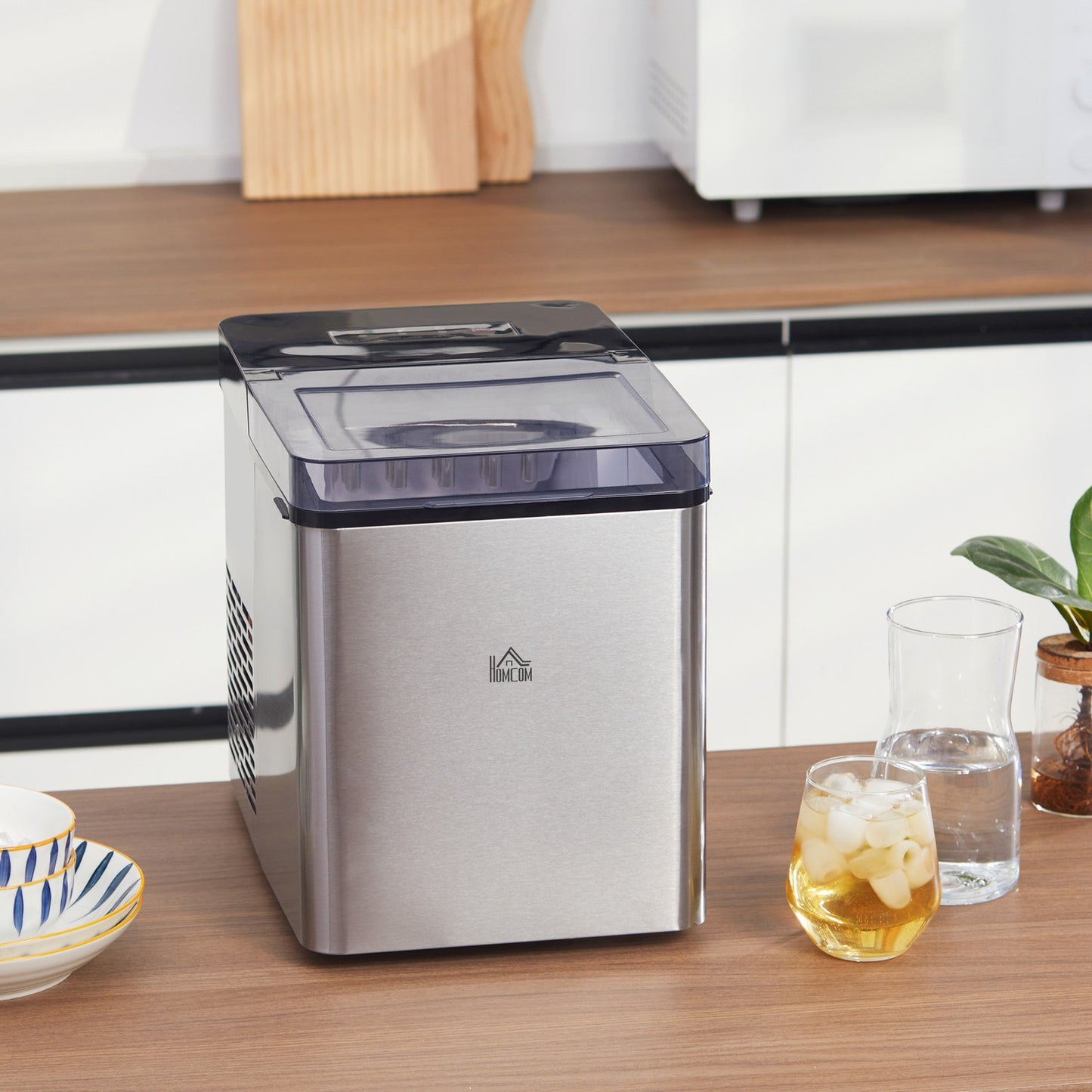 Self-cleaning ice machine, 15 kg/24h, 2 ice sizes, scoop included