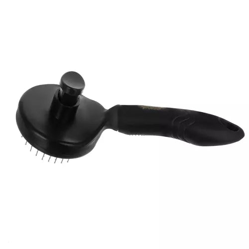 Self-cleaning fur brush