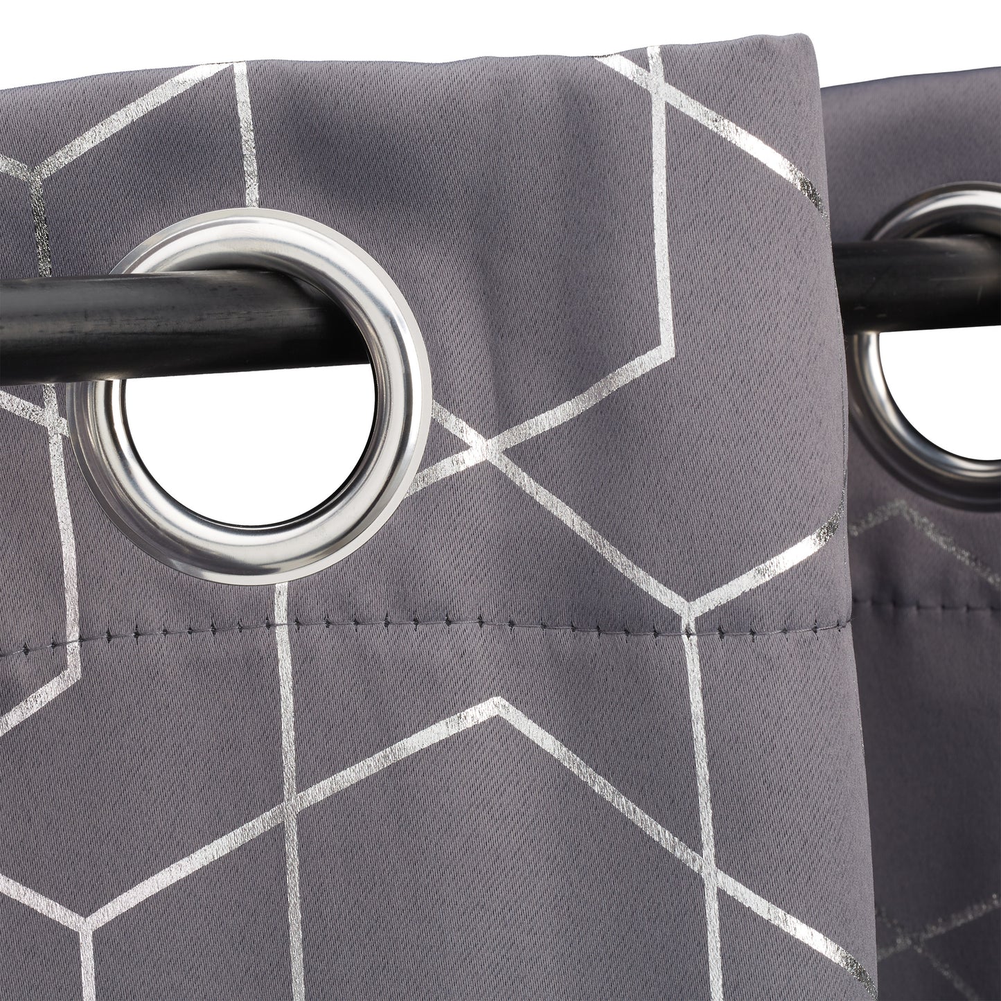 Set of 2 Grey Curtains with Pattern