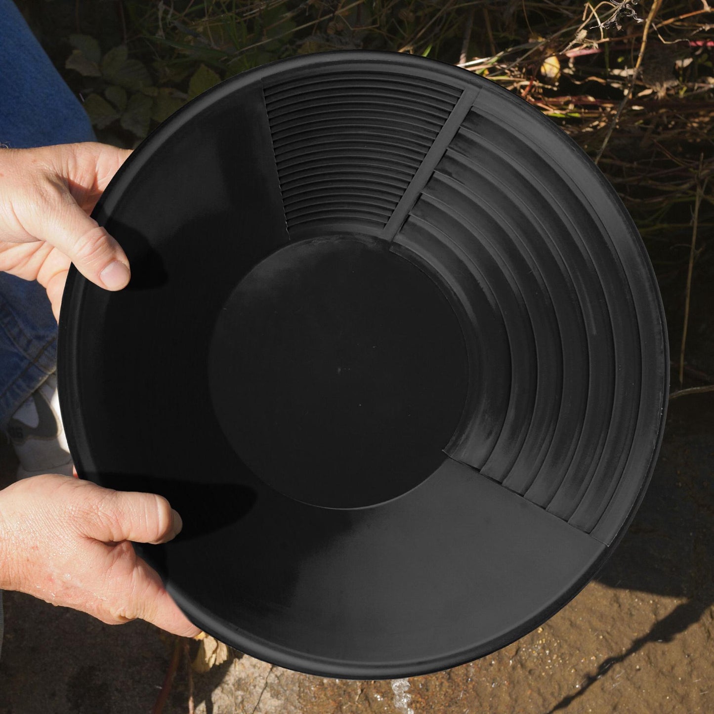 Set of 2 gold mining pans
